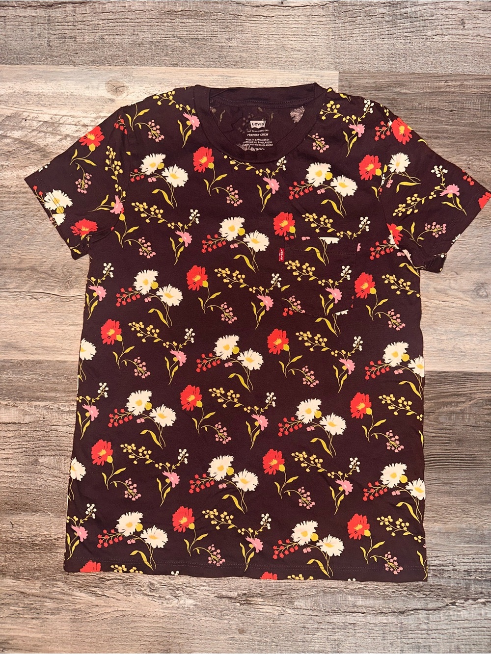 Levi's Women’s Maroon Floral Short Sleeve Crew Tee